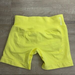 DFYNE yellow shorts